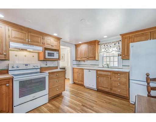 29 Mohawk Drive Acton, MA 01720 - Photo 2 of 30