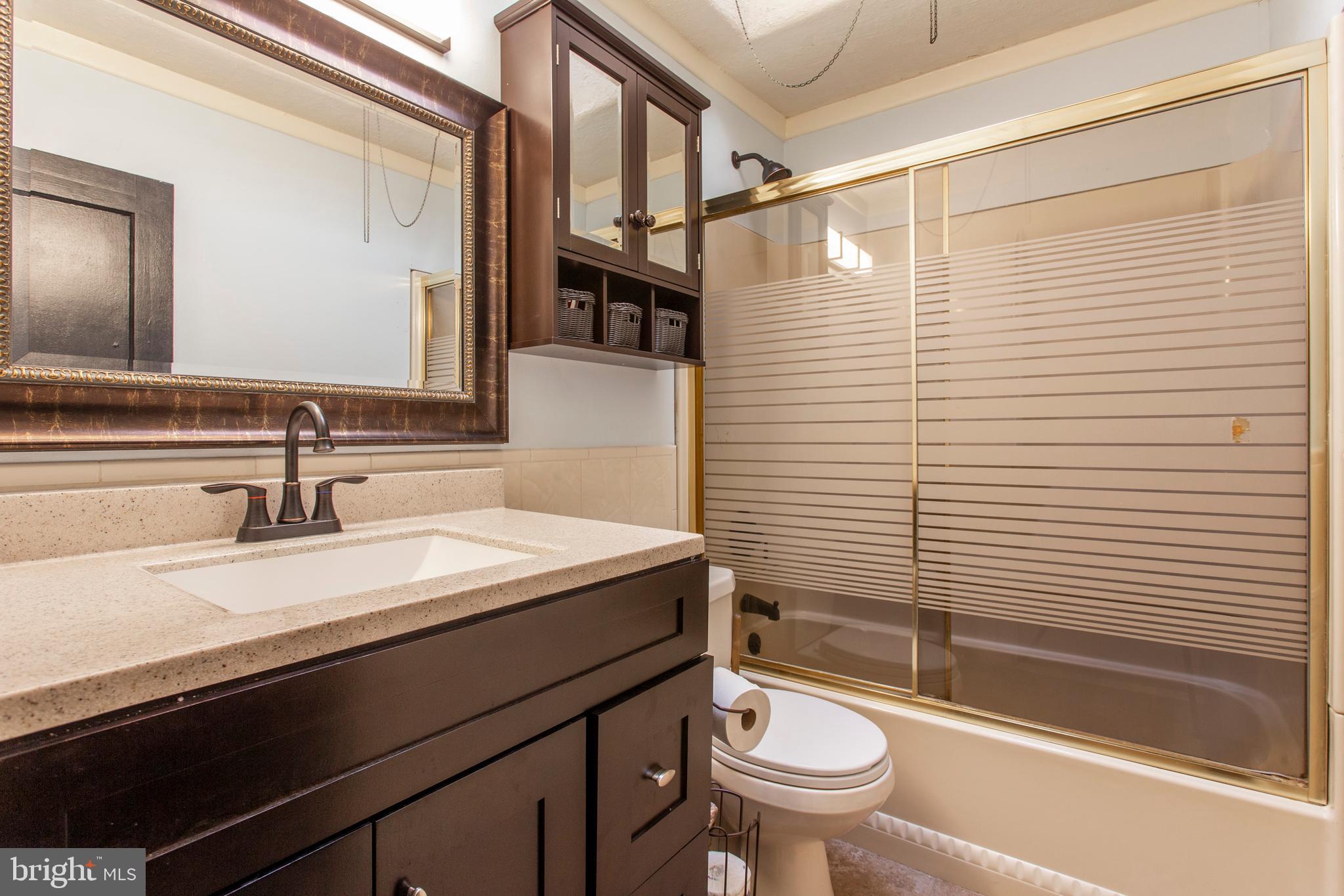 1034 Edgemore Road Philadelphia, PA 19151 - Photo 14 of 29 Gallery Image 14