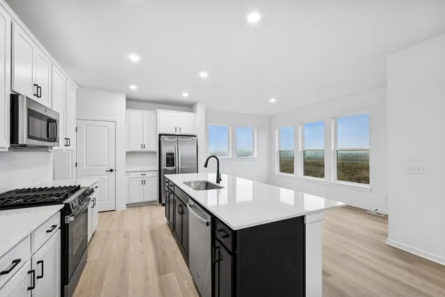 $574,900 | 3027 Trinity Drive, Shakopee, MN 55379