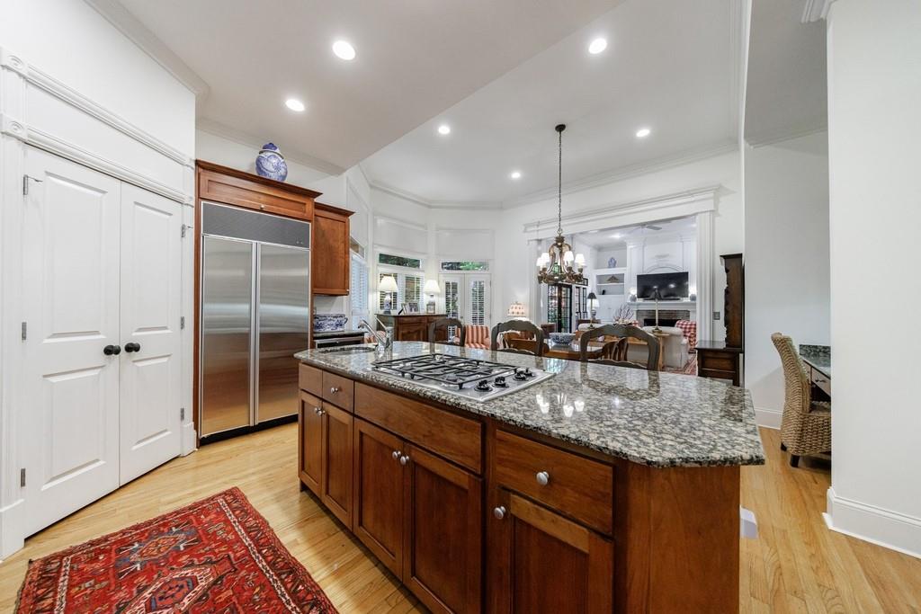 4470 Crestwicke Pointe Northeast Atlanta, GA 30319 - Photo 15 of 52