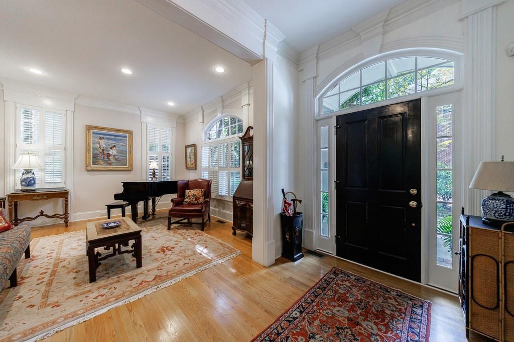 4470 Crestwicke Pointe Northeast Atlanta, GA 30319 - Photo 4 of 52