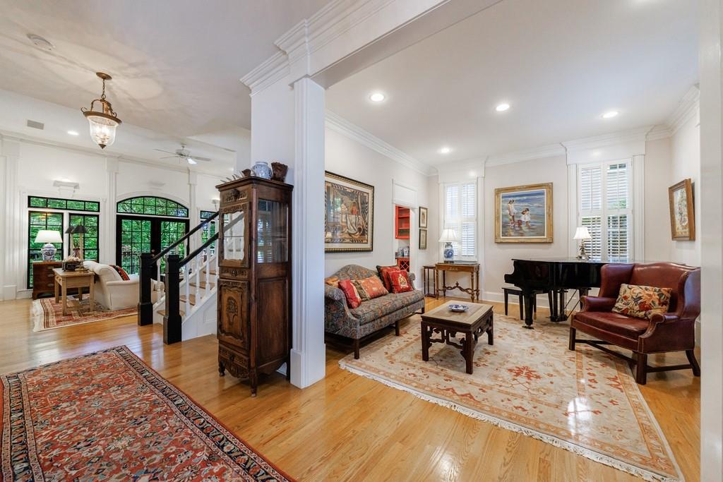 4470 Crestwicke Pointe Northeast Atlanta, GA 30319 - Photo 5 of 52