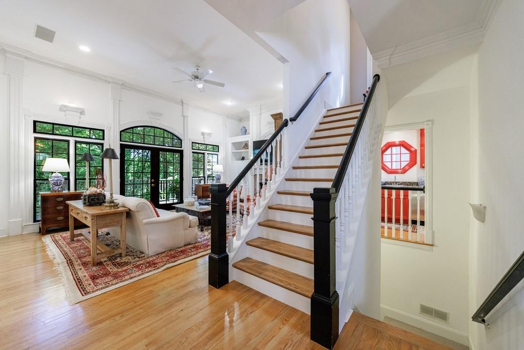 4470 Crestwicke Pointe Northeast Atlanta, GA 30319 - Photo 9 of 52