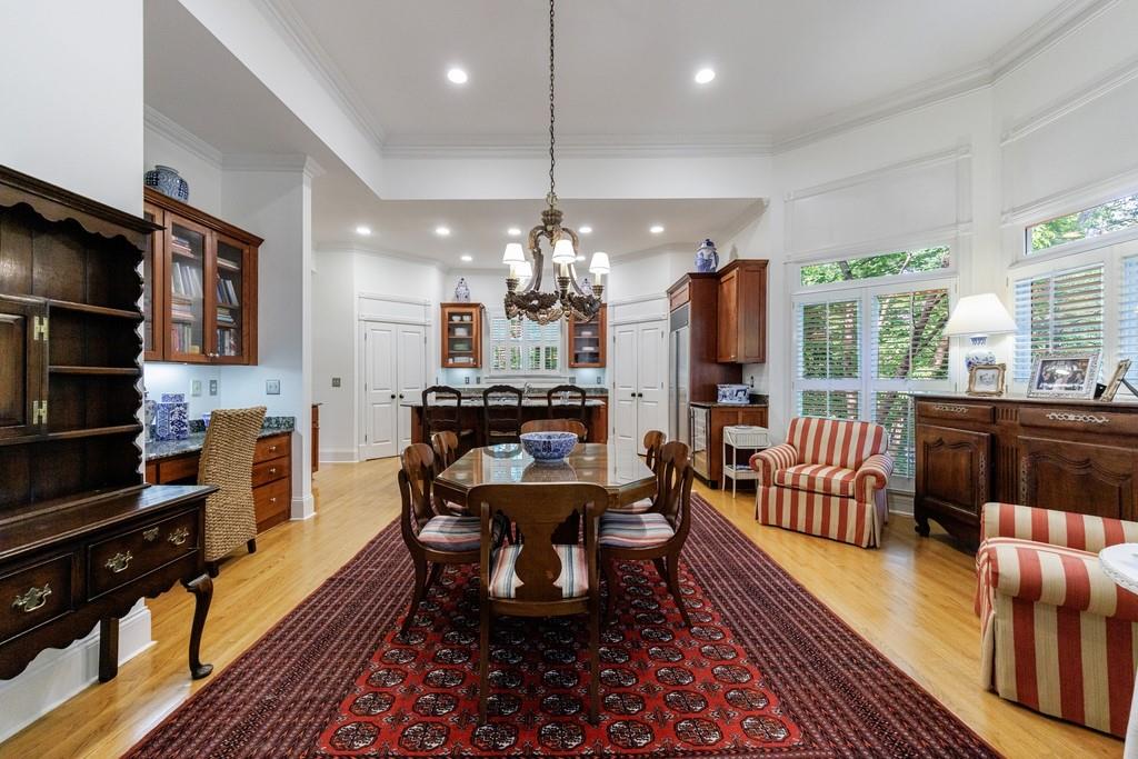 4470 Crestwicke Pointe Northeast Atlanta, GA 30319 - Photo 10 of 52