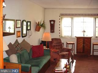 159 Riversedge Drive Jeffersonville, PA 19403 - Photo 4 of 6 Gallery Image 4