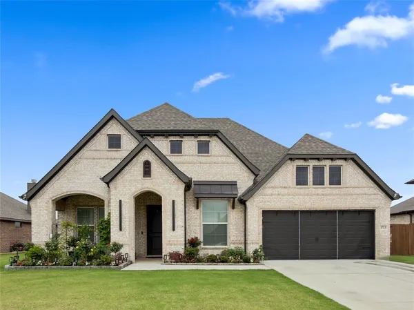 $445,000 | 1713 Sudbury Drive, Cleburne, TX 76033