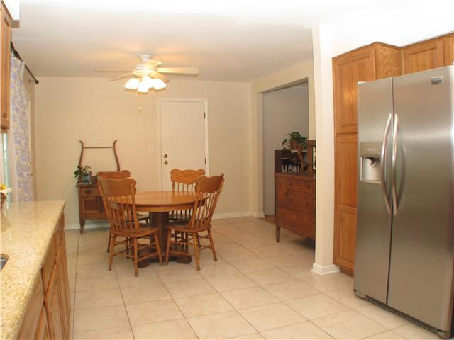 752 Noe Bixby Road Columbus, OH 43213 - Photo 4 of 19 Gallery Image 4