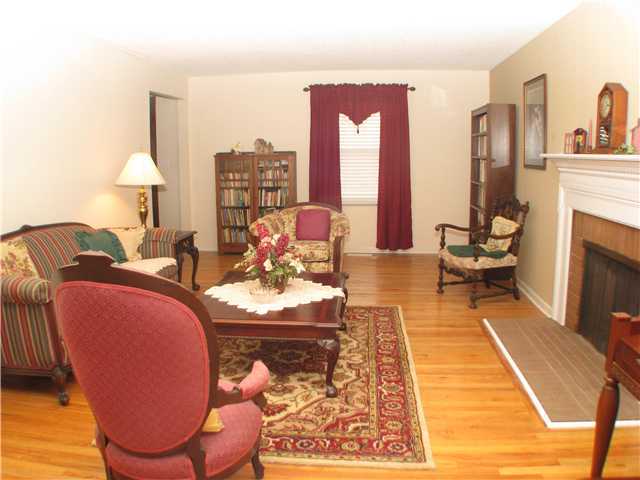 752 Noe Bixby Road Columbus, OH 43213 - Photo 6 of 19 Gallery Image 6