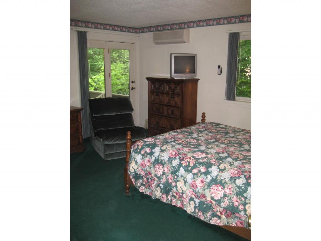 4 F Seasons At Attitash Road, Unit 4F Bartlett, NH 03860 - Photo 15 of 29 Gallery Image 15