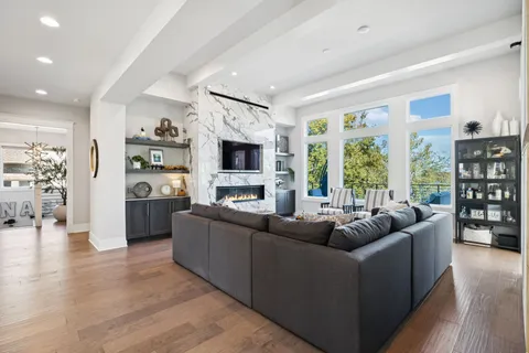 $3,399,900 | 809 Burton Point Road, Mount Juliet, TN 37122