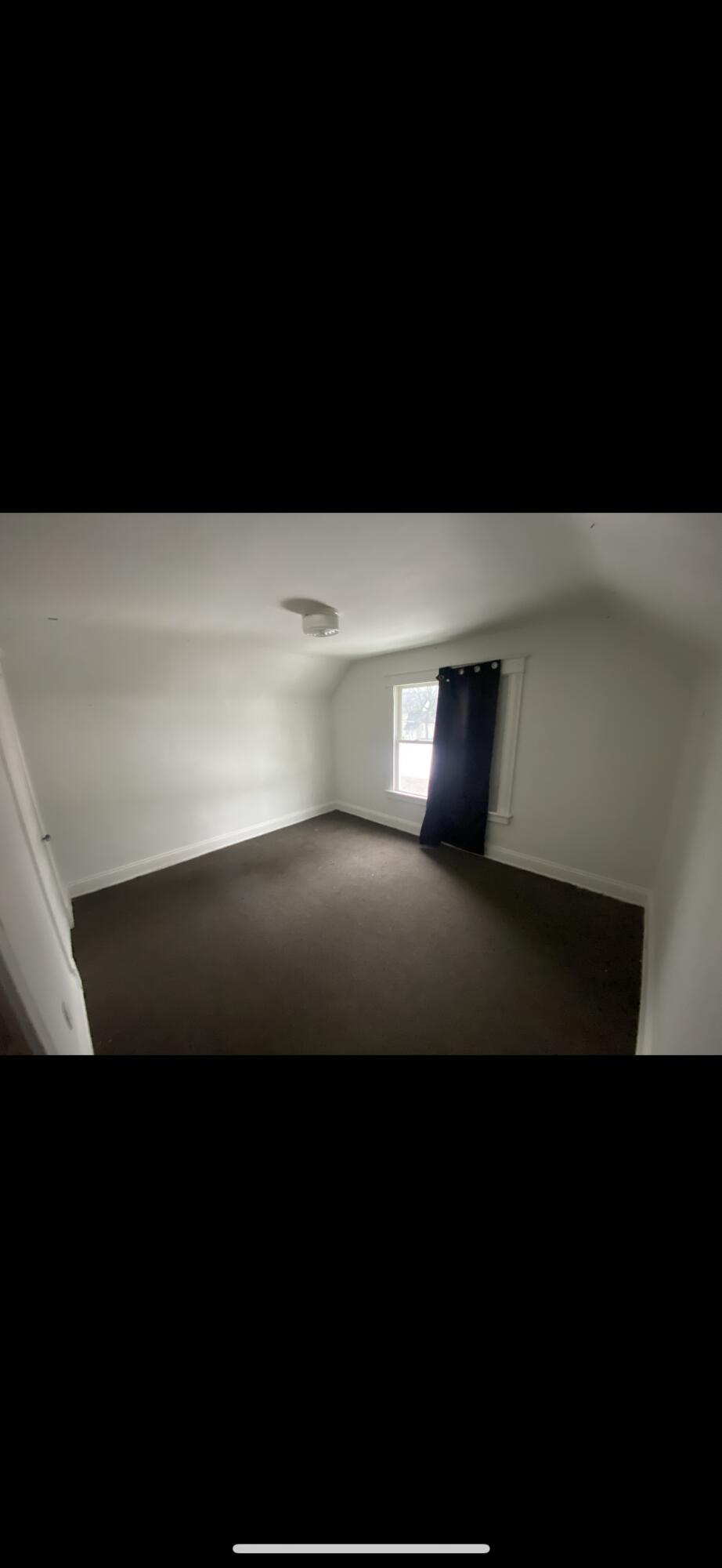 912 Princeton Avenue, Unit 4 Kalamazoo, MI 49007 - Photo 4 of 8 pic3