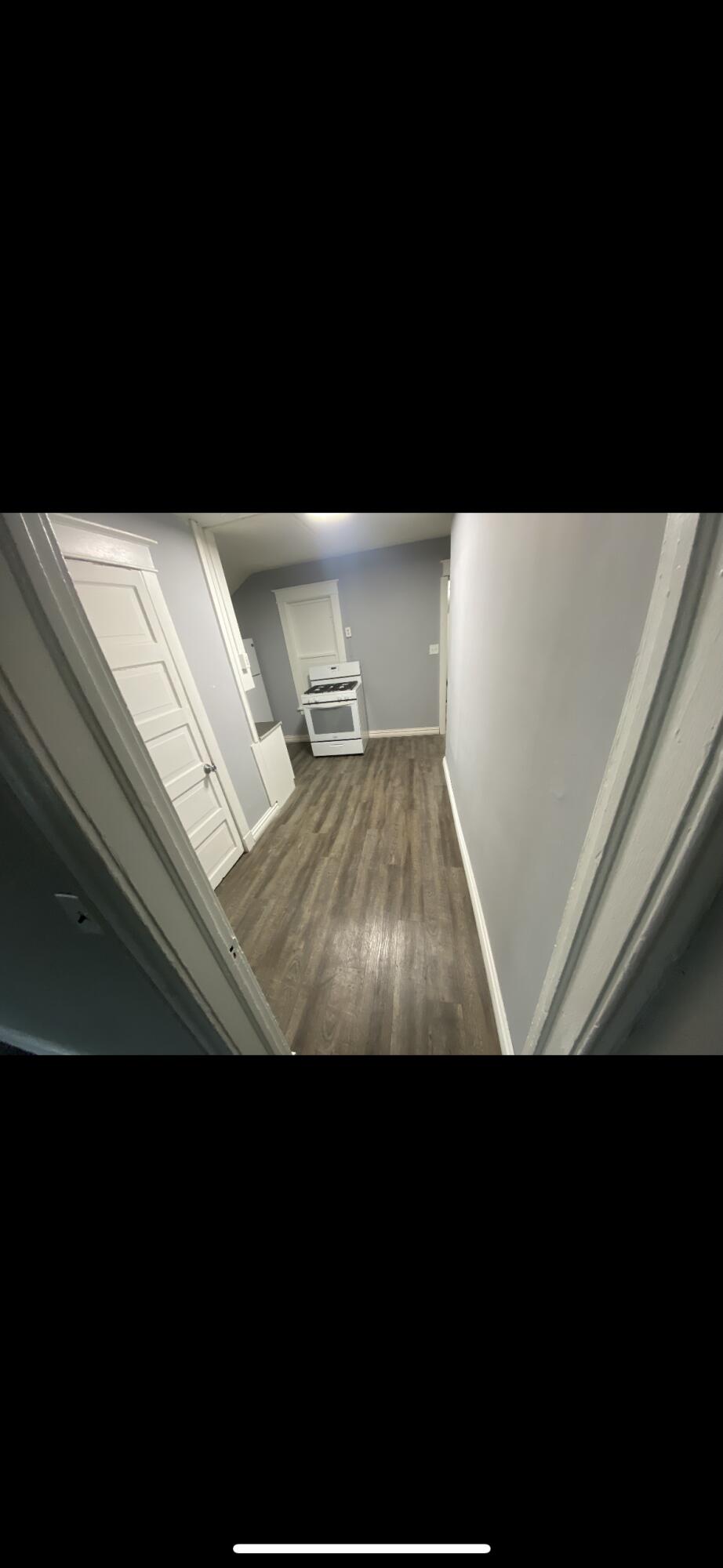 912 Princeton Avenue, Unit 4 Kalamazoo, MI 49007 - Photo 5 of 8 pic4