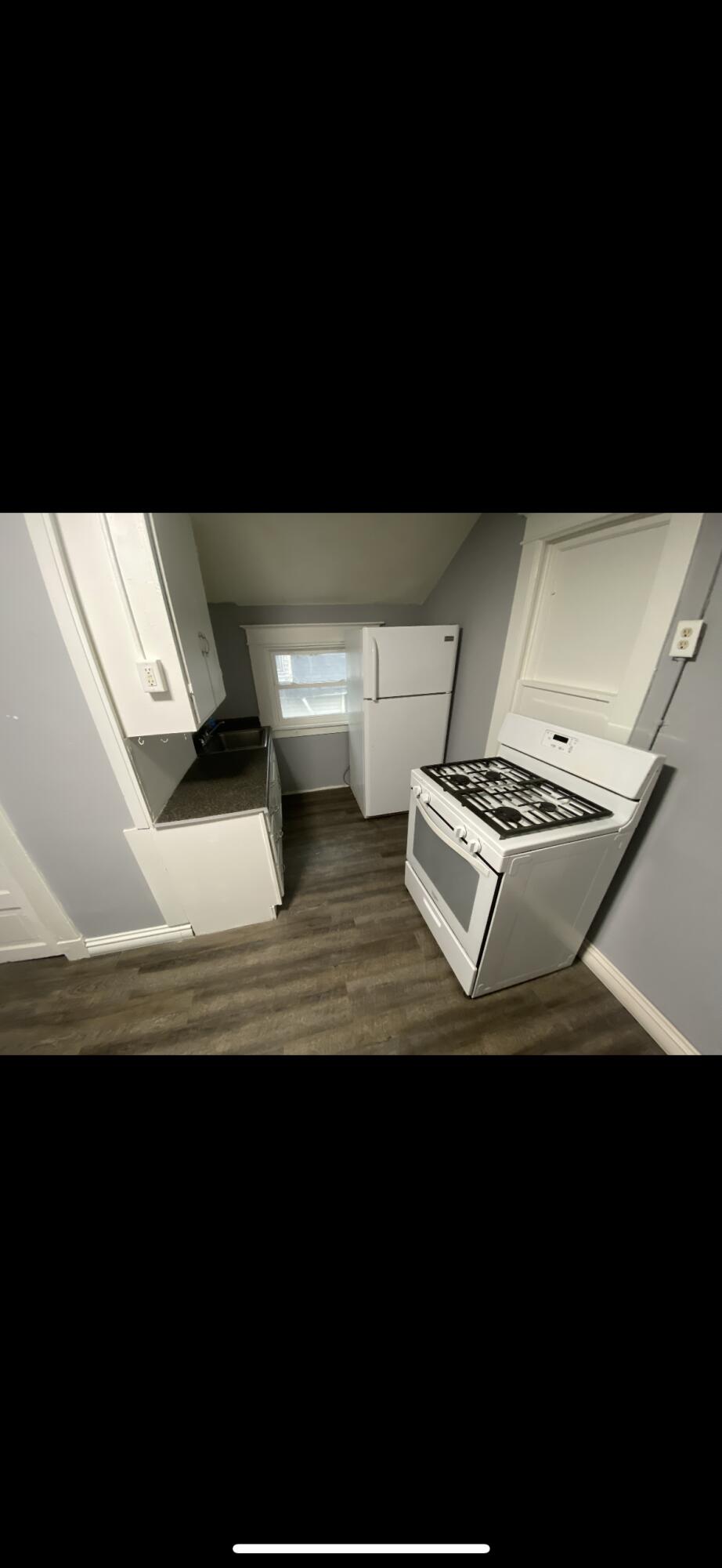 912 Princeton Avenue, Unit 4 Kalamazoo, MI 49007 - Photo 6 of 8 pic5