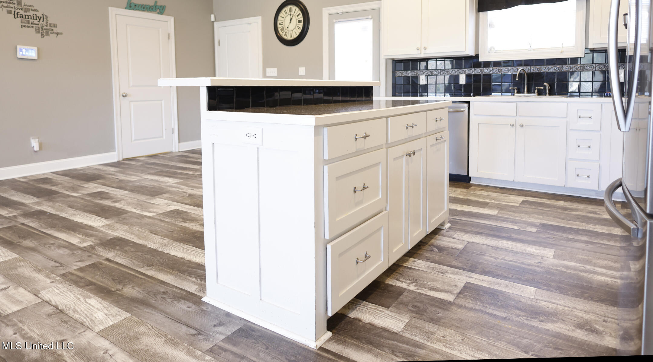 1131 Quail Ridge Drive McComb, MS 39648 - Photo 13 of 38 _C5_0244