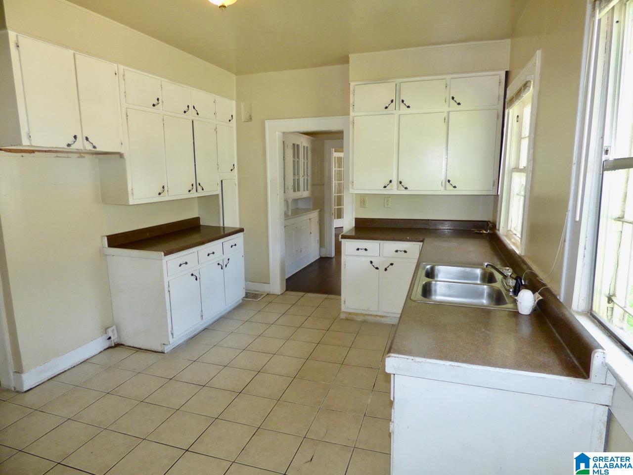 1840 30th Street Southwest Birmingham, AL 35208 - Photo 3 of 10