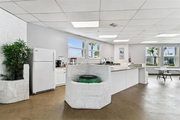 $175,000 | 250 Rosery Road Northwest, Unit 333, Largo, FL 33770