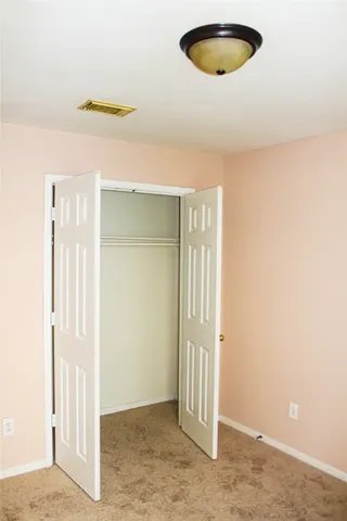 $2,000 | 3109 Berryfield Lane, Pearland, TX 77581