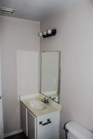 $2,000 | 3109 Berryfield Lane, Pearland, TX 77581