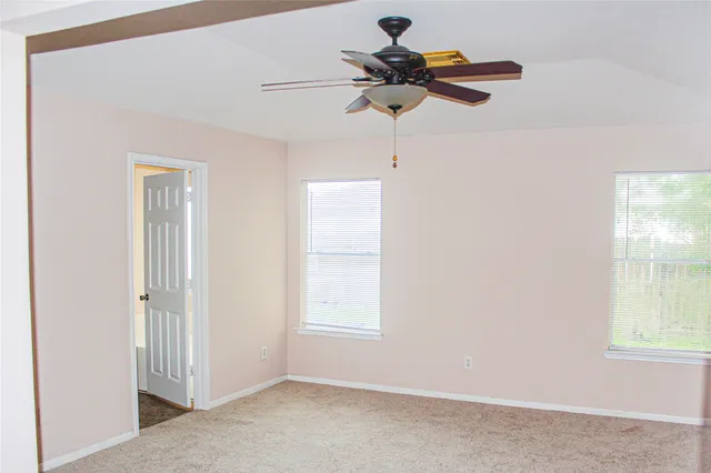 $2,000 | 3109 Berryfield Lane, Pearland, TX 77581