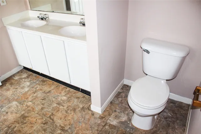 $2,000 | 3109 Berryfield Lane, Pearland, TX 77581