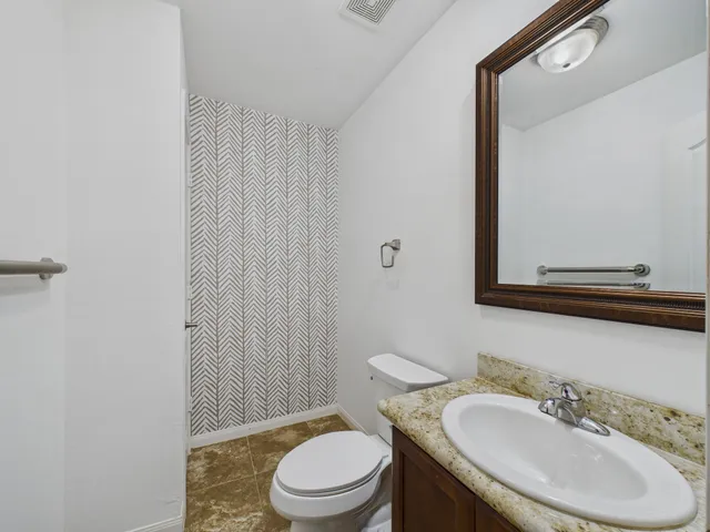 $1,250 | 5333 Richmond Avenue, Unit 20, Houston, TX 77056