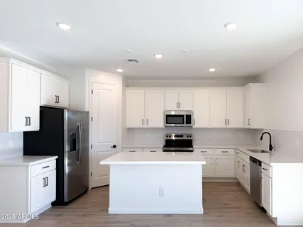 $509,990 | 18203 La Senda Drive West, Surprise, AZ 85387