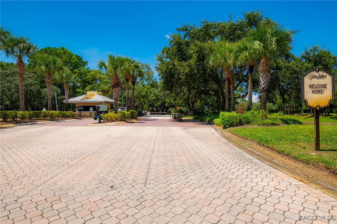 10148 Duffy Circle Weeki Wachee, FL 34613 - Photo 19 of 75