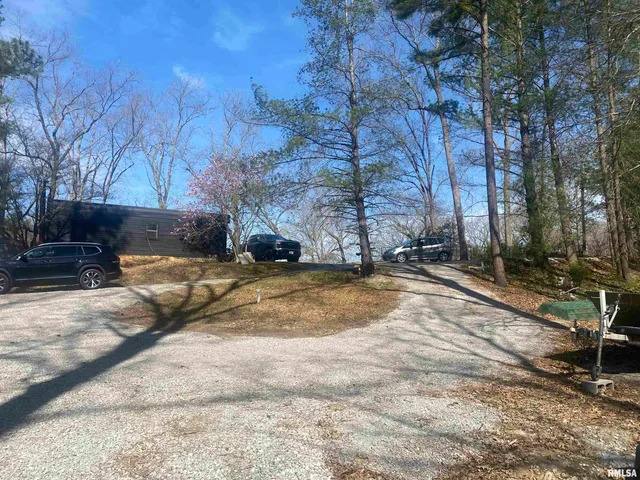 $90,000 | 15 Oakwood Lane, Murphysboro, IL 62966