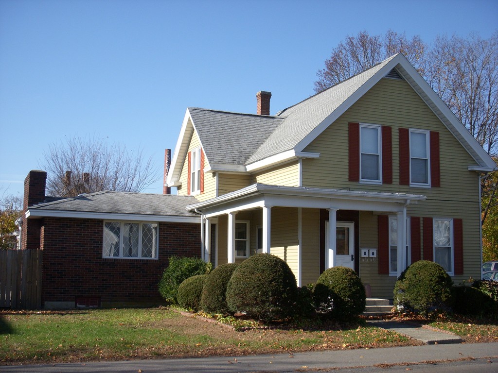14 Cottage Street Hudson, MA 01749 - Photo 1 of 4