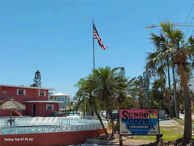 a sign that is on the side of the road