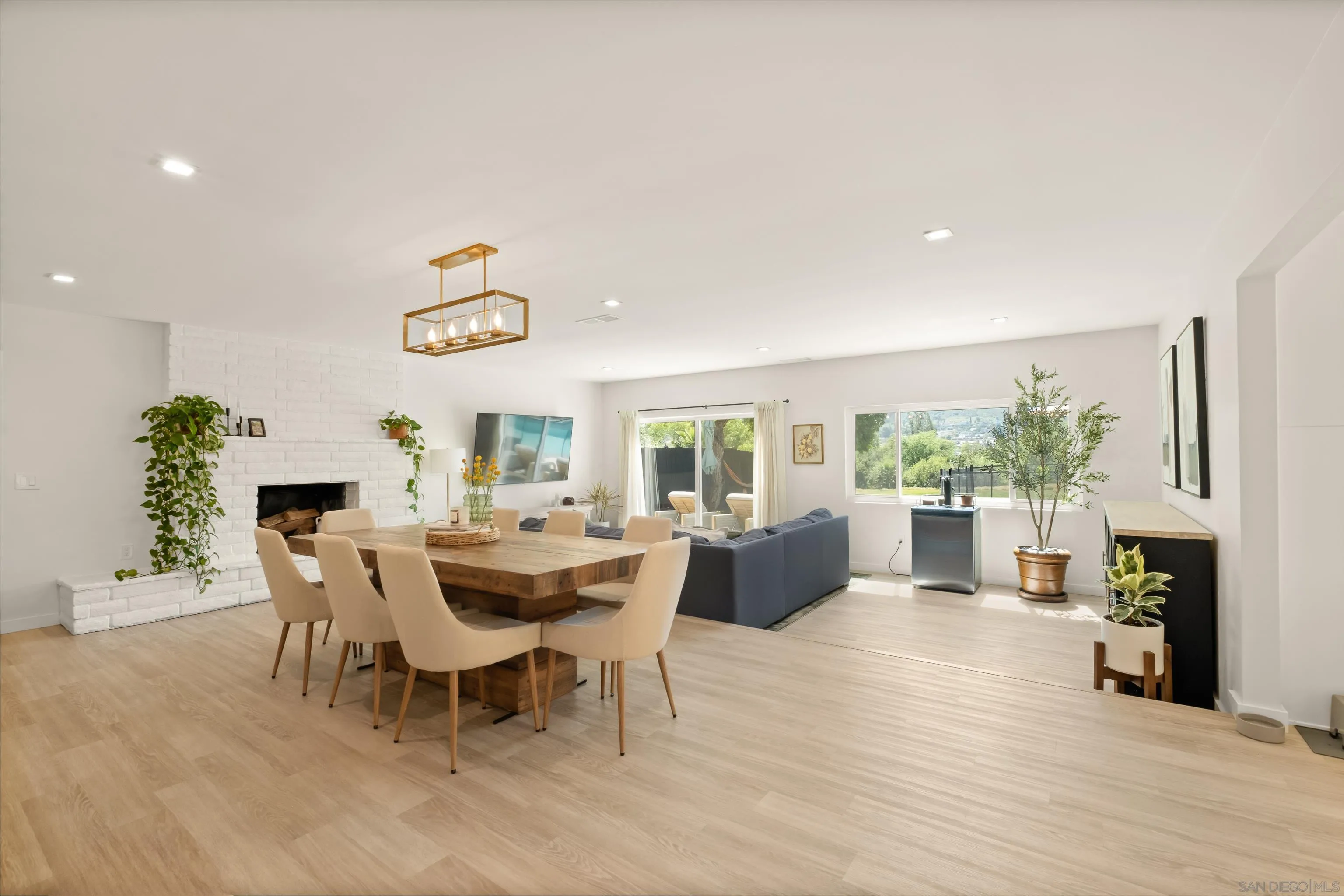 9081 Inverness Road Santee, CA 92071 - Photo 7 of 53 Gallery Image 7
