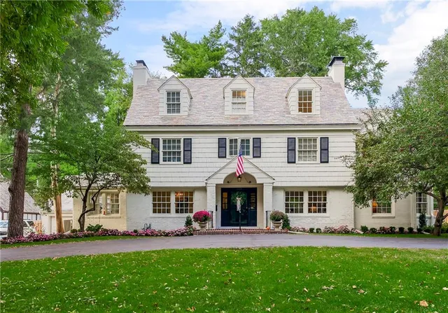 $1,295,000 | 1208 West 57th Terrace, Kansas City, MO 64113