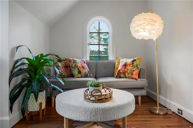 $1,295,000 | 1208 West 57th Terrace, Kansas City, MO 64113