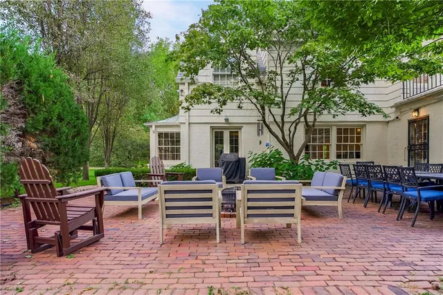 $1,295,000 | 1208 West 57th Terrace, Kansas City, MO 64113