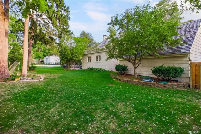 $1,295,000 | 1208 West 57th Terrace, Kansas City, MO 64113