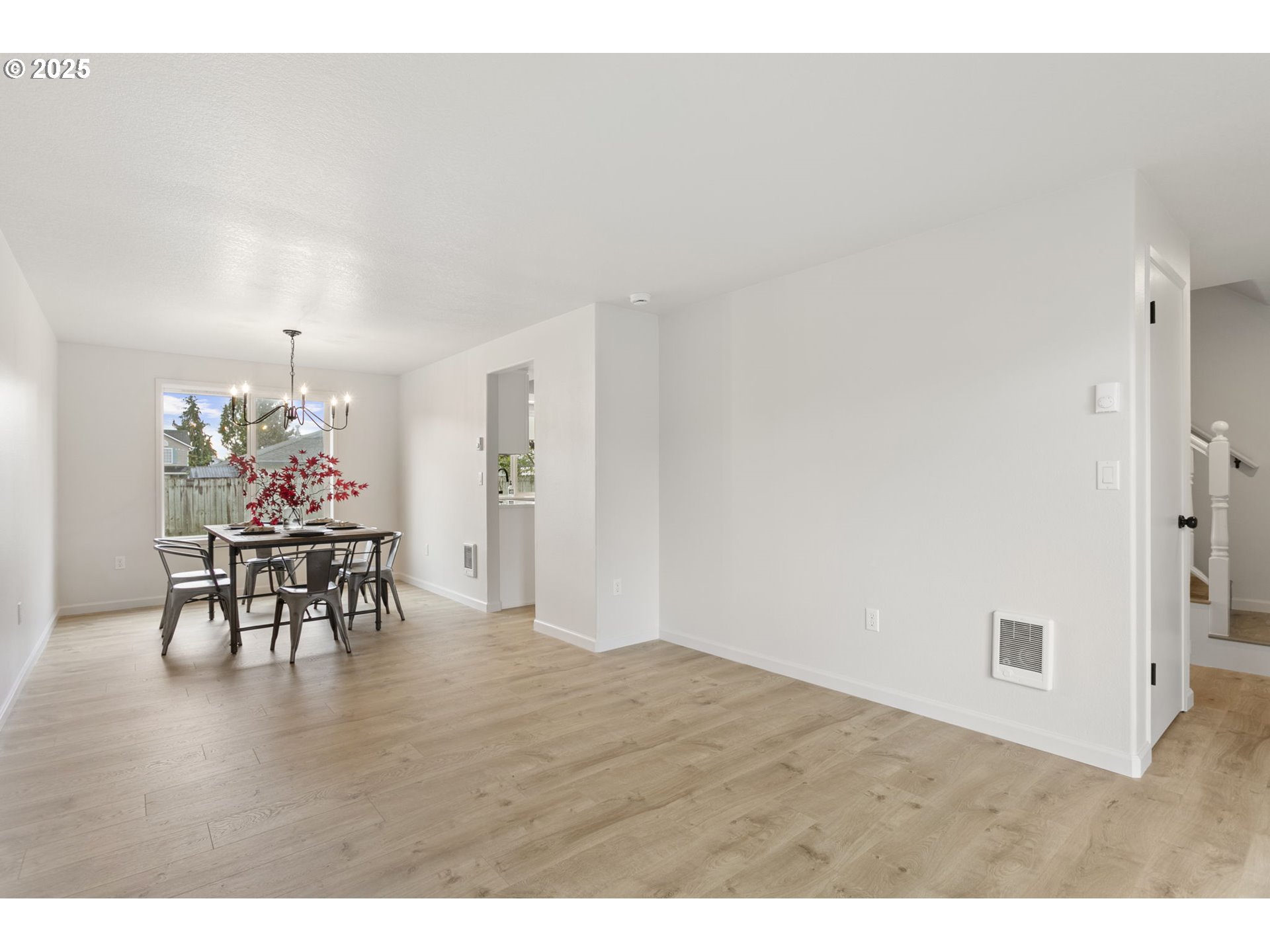 16301 Northeast 77th Circle Vancouver, WA 98682 - Photo 12 of 44 a dining room with furniture and chandelier