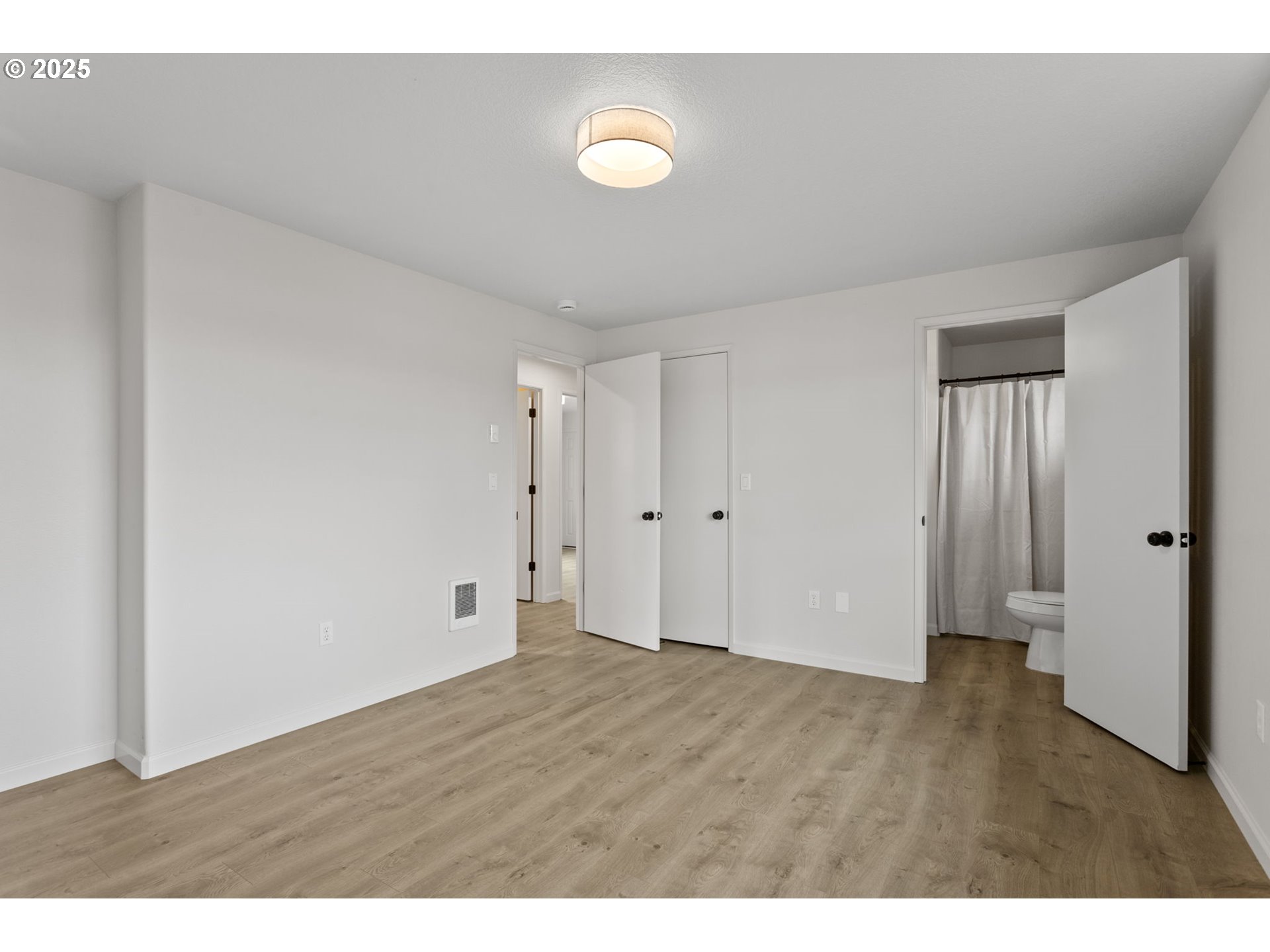 16301 Northeast 77th Circle Vancouver, WA 98682 - Photo 27 of 44 a view of an empty room