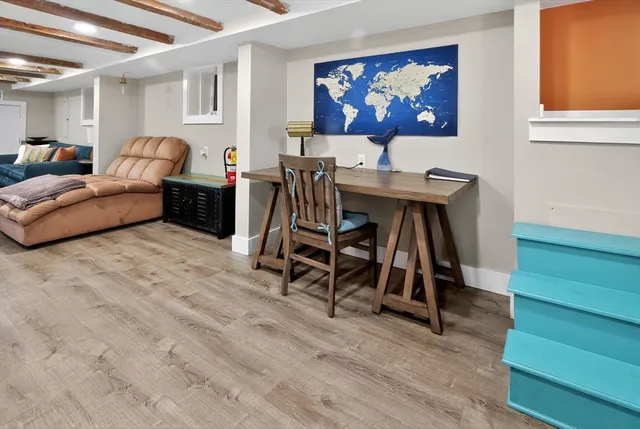 a view of an entryway with furniture