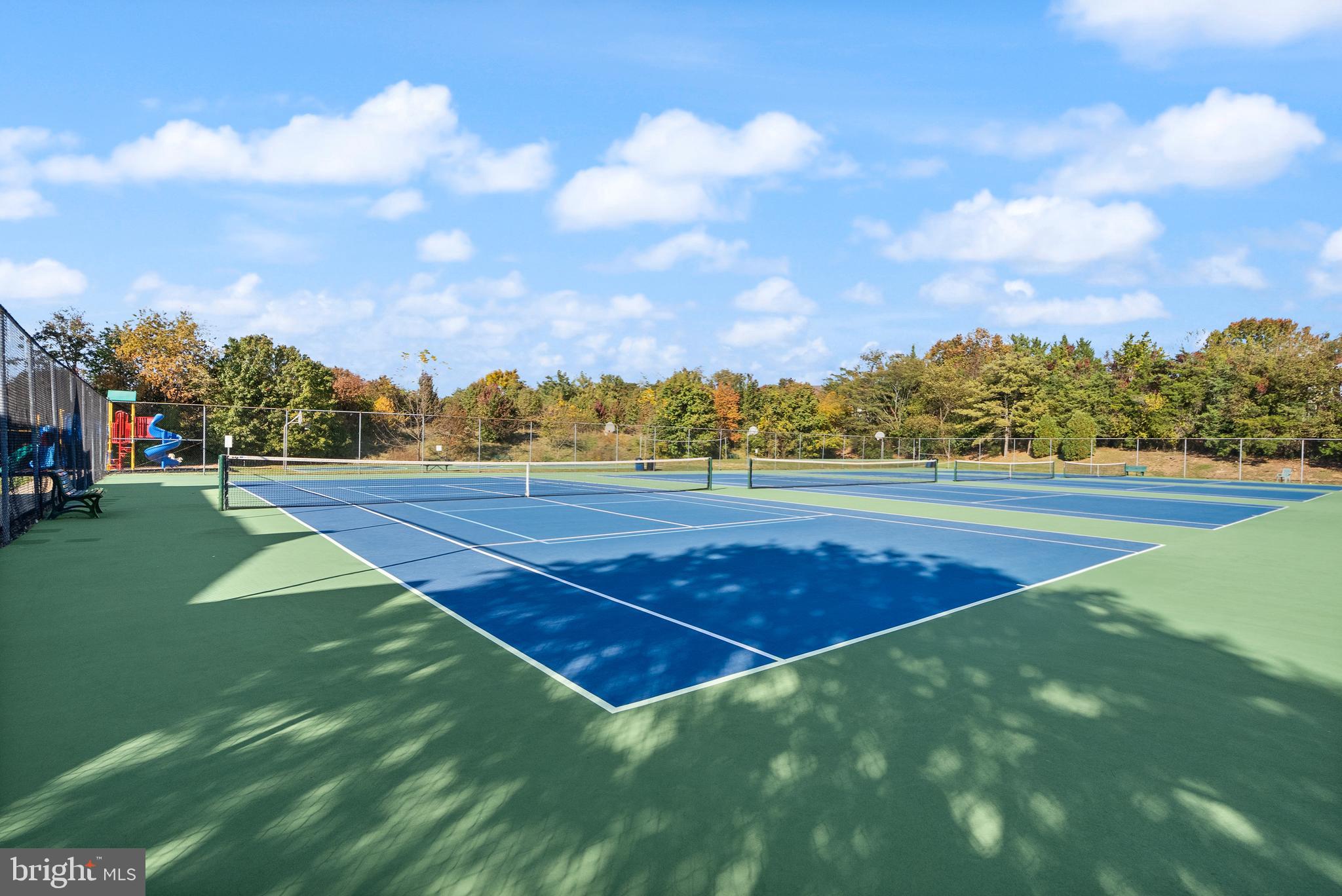 6905 Keyser Way Alexandria, VA 22310 - Photo 31 of 50 a view of an outdoor space and tennis court