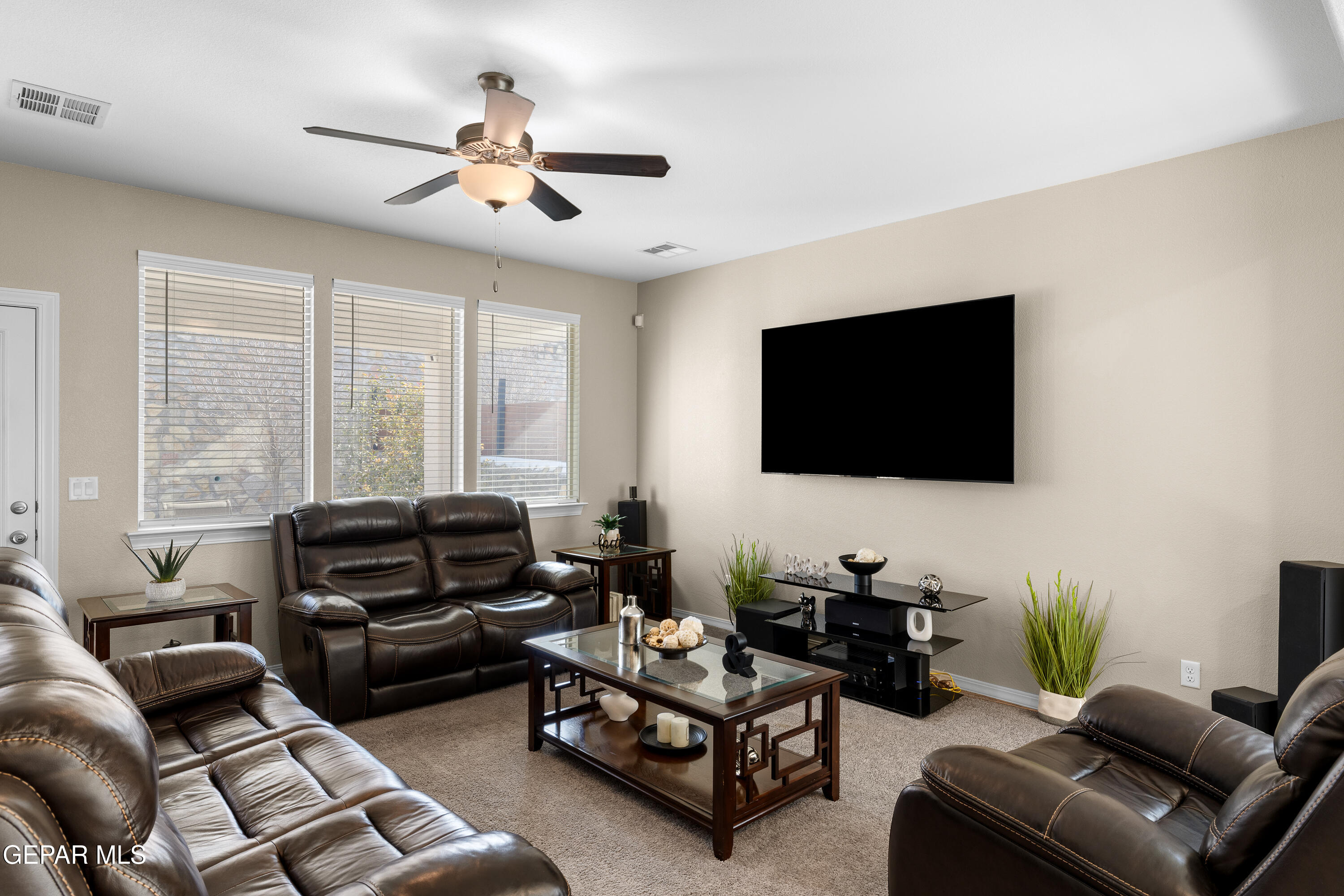 232 Golden Rise Street El Paso, TX 79928 - Photo 11 of 33 232 Golden Rise-11