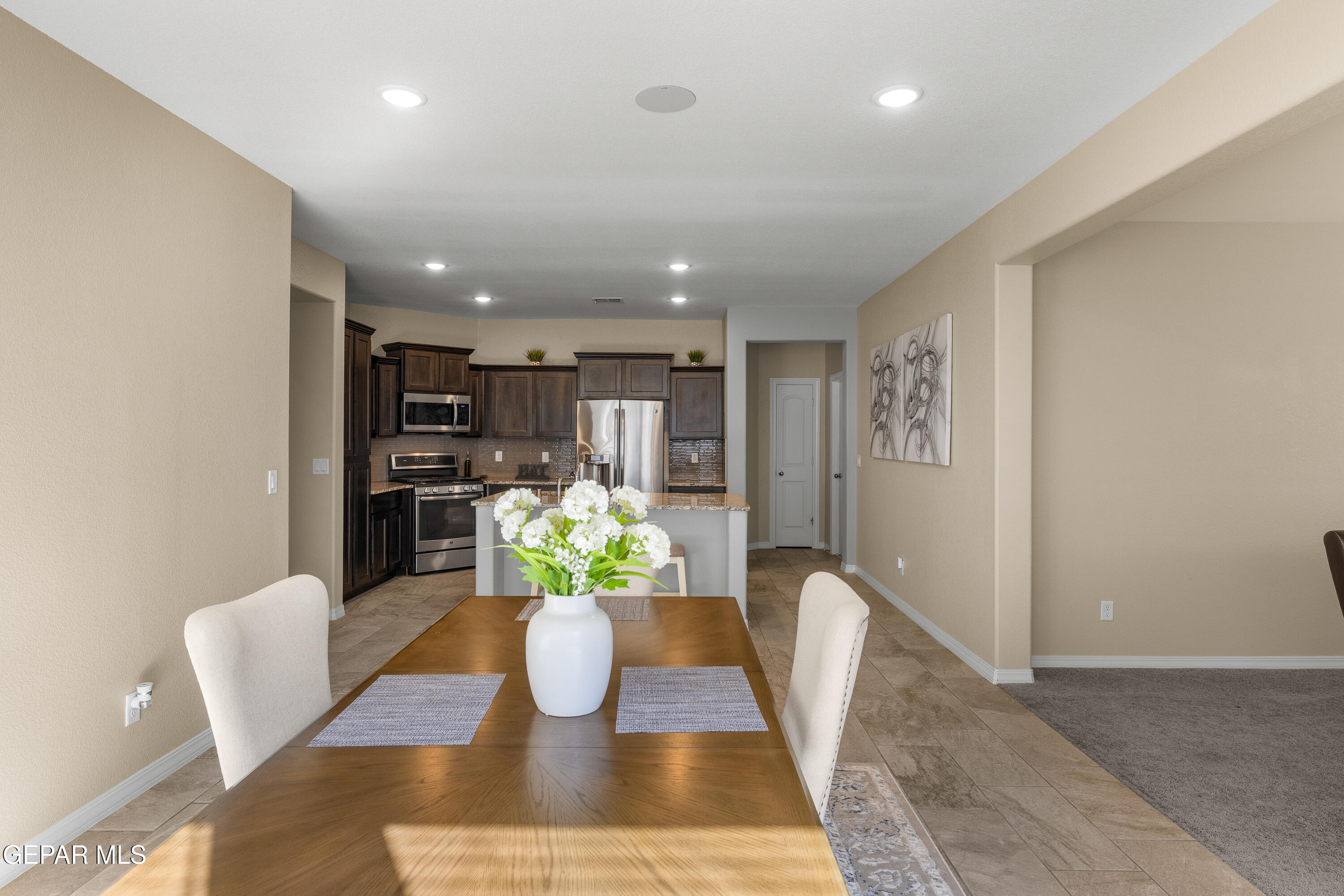 232 Golden Rise Street El Paso, TX 79928 - Photo 10 of 33 232 Golden Rise-10