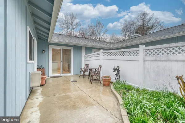 $389,900 | 3712 Finsbury Park Drive, Unit 50A, Silver Spring, MD 20906