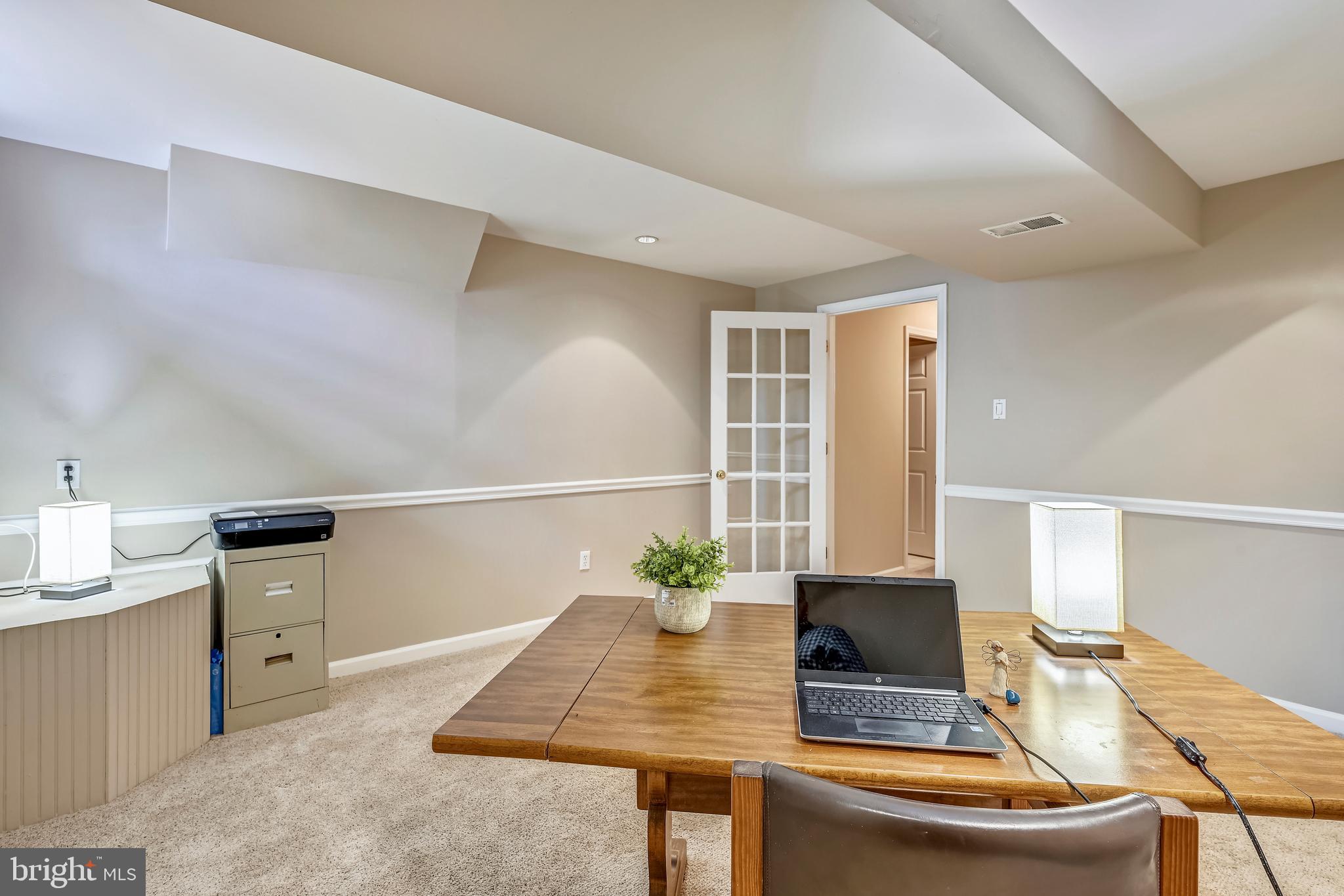 9531 Ridgeview Drive Columbia, MD 21046 - Photo 32 of 35 Gallery Image 32