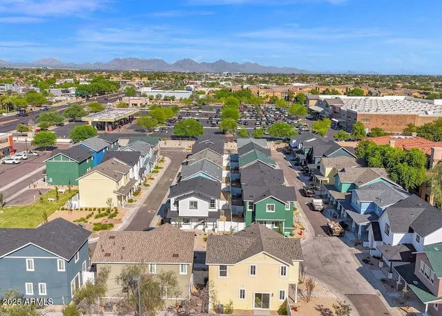 $2,500 | 16875 North 12th Street, Unit 2, Phoenix, AZ 85022