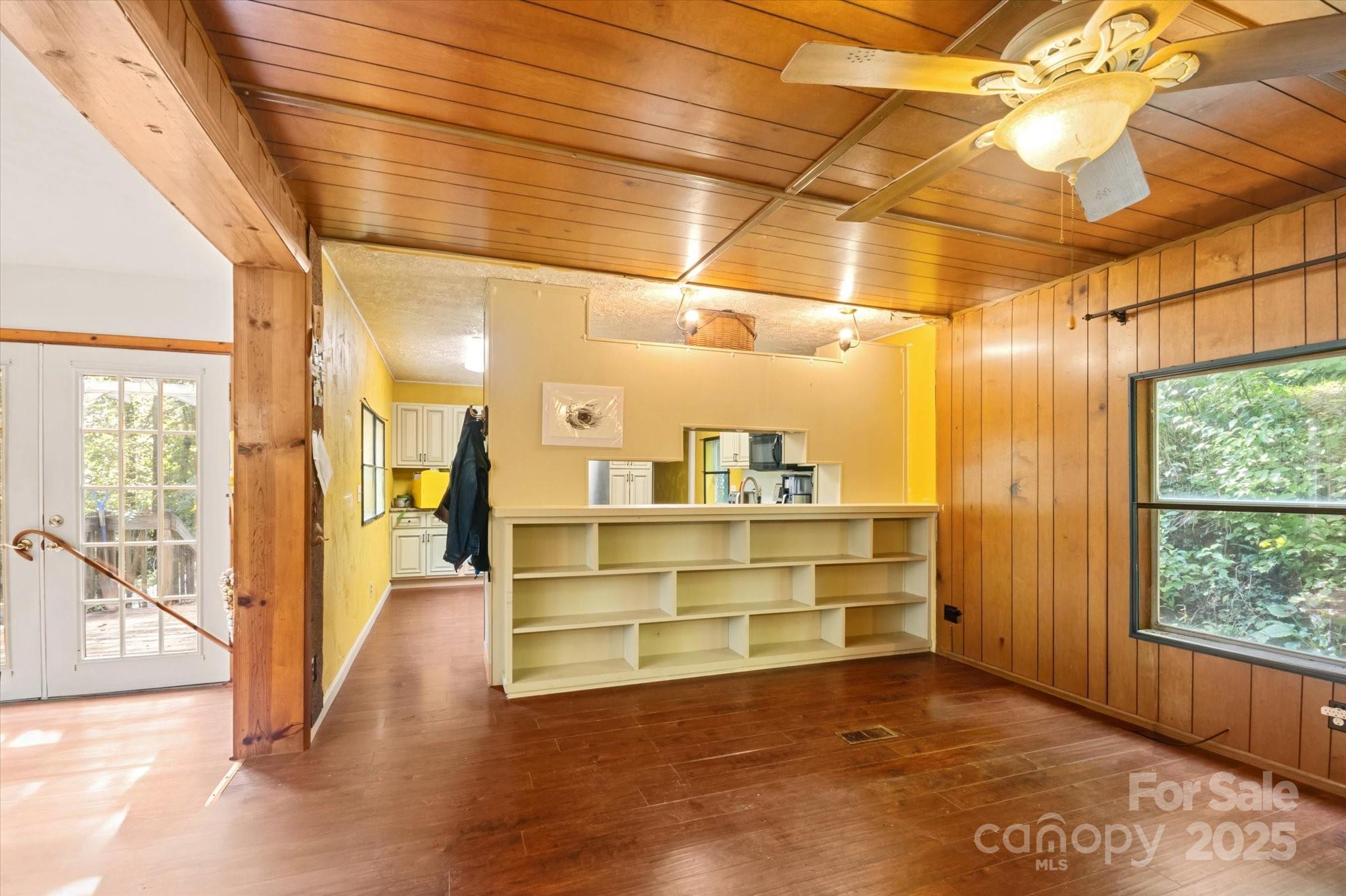 7 Maple Drive Brevard, NC 28712 - Photo 14 of 31 a view of utility room