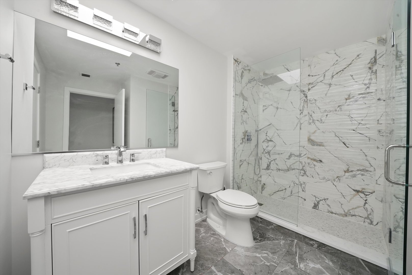 431 Kelburn Road, Unit 314 Deerfield, IL 60015 - Photo 16 of 32 Gallery Image 16