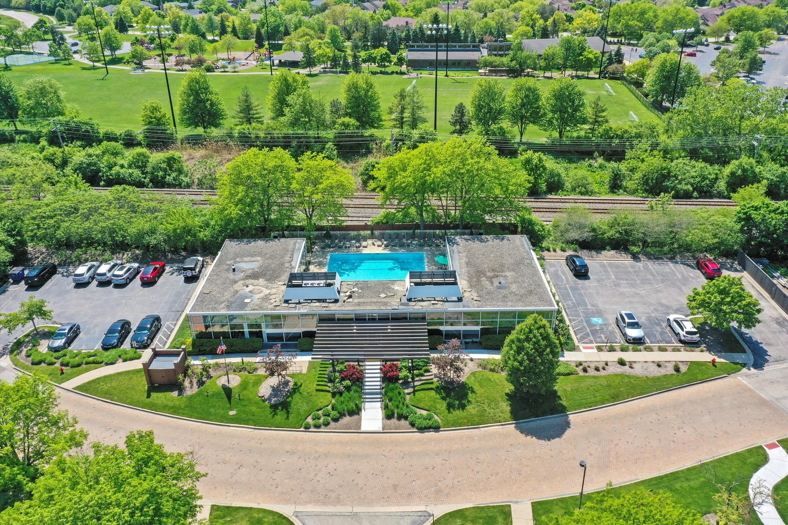 431 Kelburn Road, Unit 314 Deerfield, IL 60015 - Photo 31 of 32 Gallery Image 31