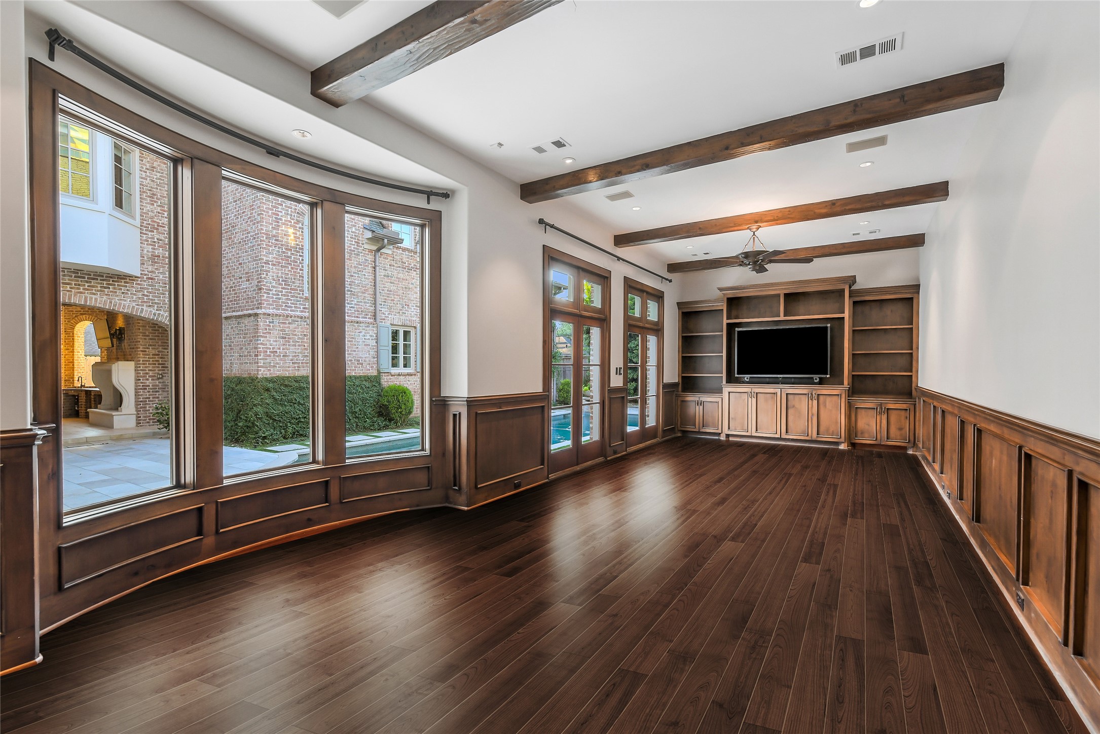 5626 Terwilliger Way Houston, TX 77056 - Photo 15 of 47 a view of front door with wooden floor