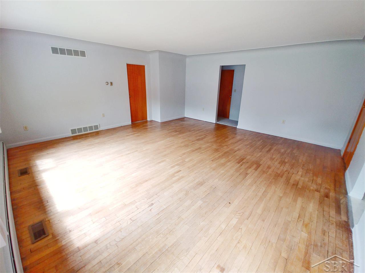3890 Grotto Road Bridgeport, MI 48722 - Photo 5 of 40 31380778-4.JPG