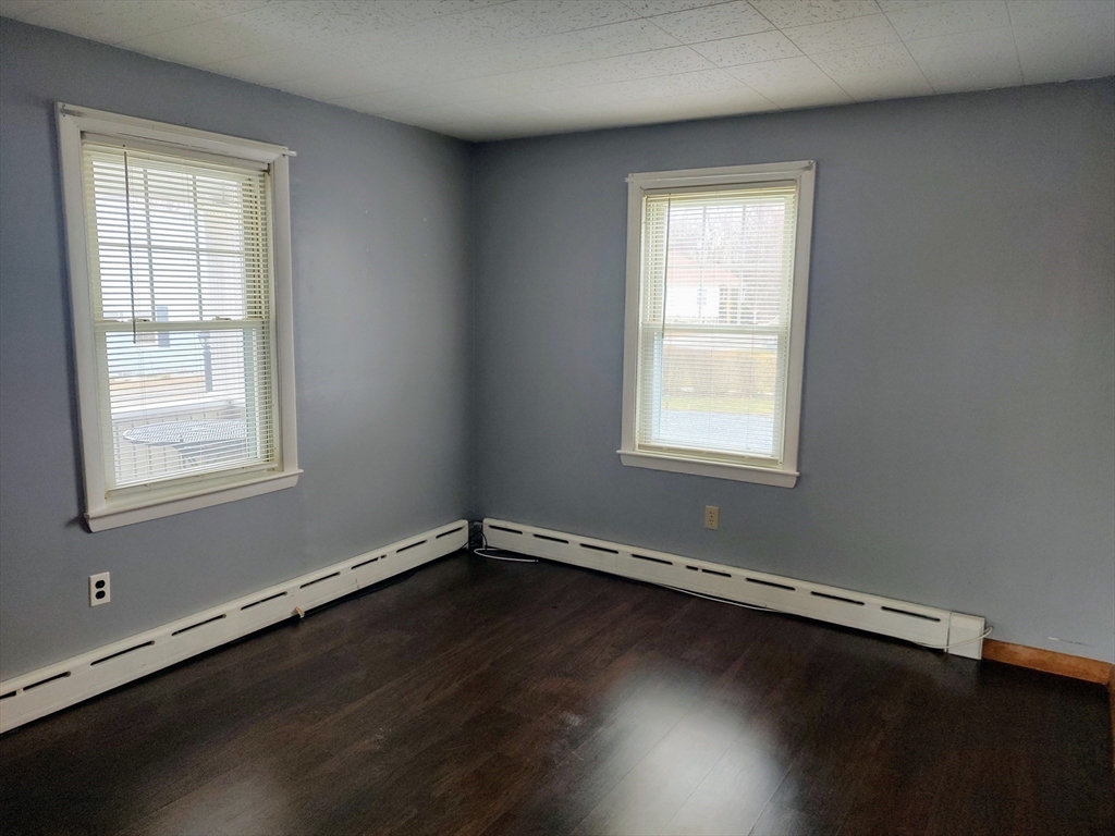 370 Oneil Road Somerset, MA 02725 - Photo 12 of 30 Gallery Image 12